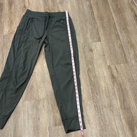 Athleta Trekkie North Jogger. Size 2. - Picture 5 of 9